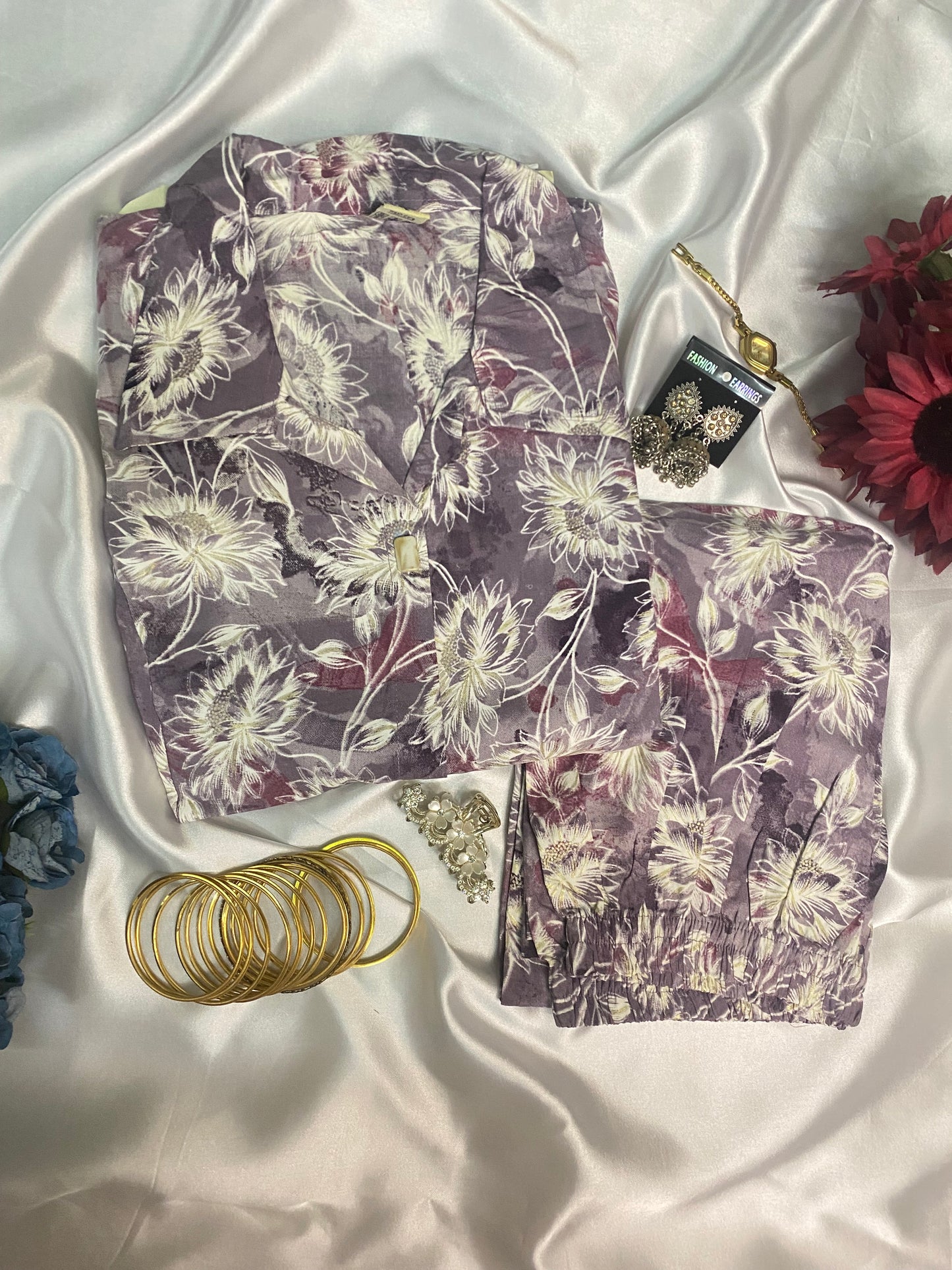 ✨ Soft Purple Floral Kurta Set with Collar Neck & Matching Pant