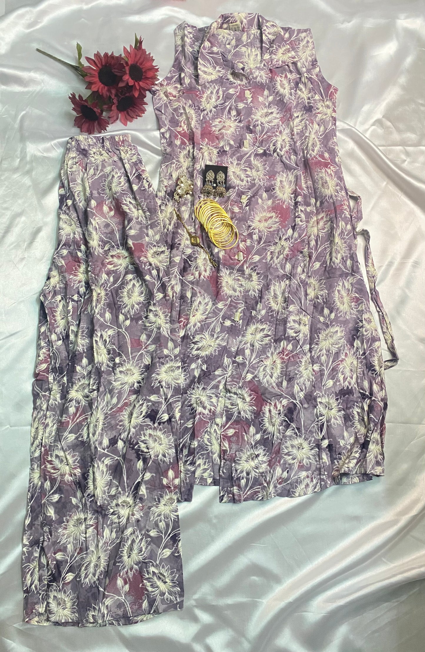 ✨ Soft Purple Floral Kurta Set with Collar Neck & Matching Pant